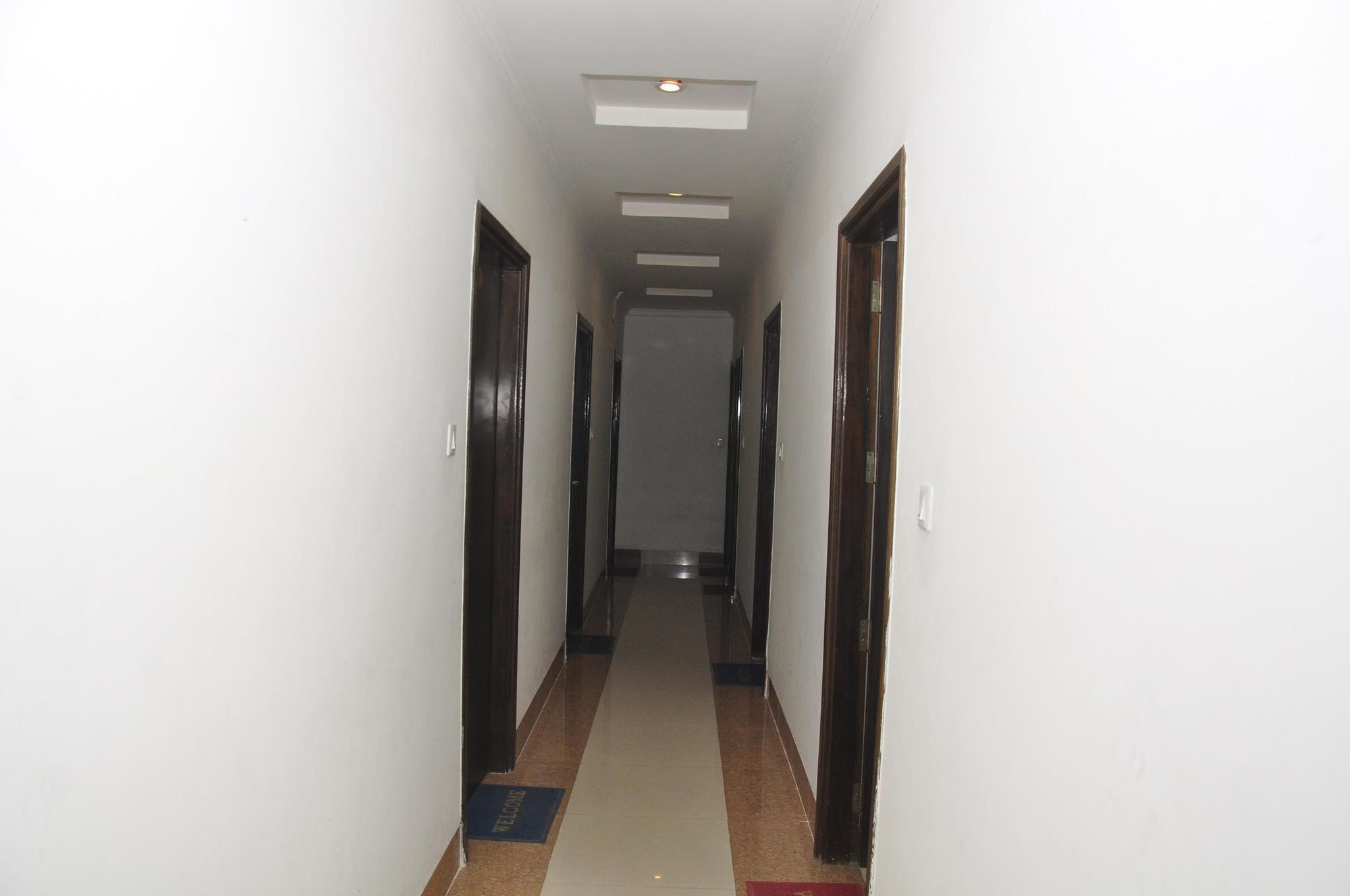 Oyo Bus Stand Chowk Hotel Amritsar